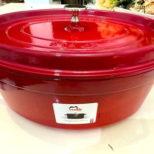 Brand New Staub Dutch Iron Oval 5 3/4 Quarts